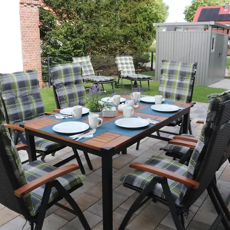 Ellomi - Klausdorf (Vorpommern-Rugen)