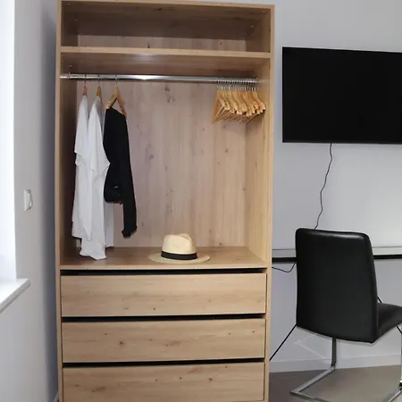 Vakantiehuis Ellomi - Klausdorf (Vorpommern-Rugen)