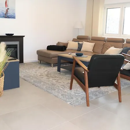 Ellomi - Vakantiehuis Klausdorf (Vorpommern-Rugen)